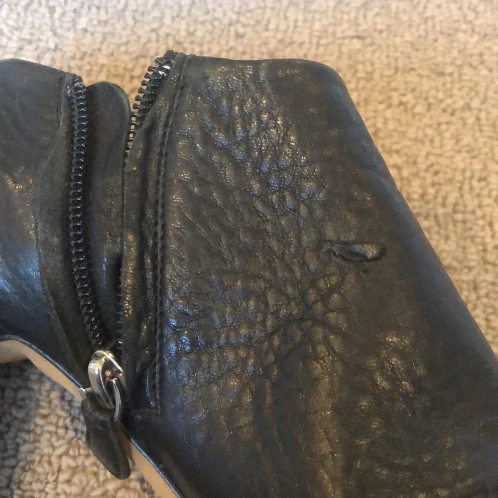 Vintage Christian Dior 100% leather stiletto platform zip up ankle bootie heel
